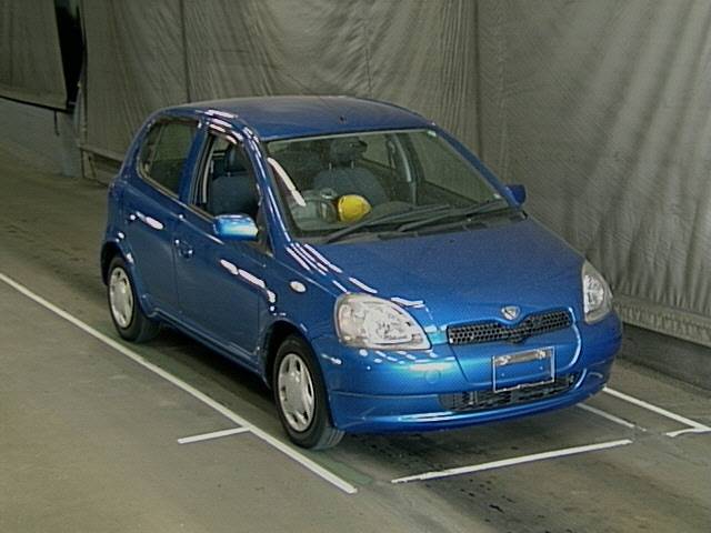 2001 Toyota Vitz