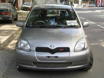 2001 Vitz