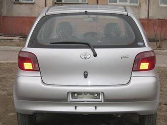 2001 Vitz