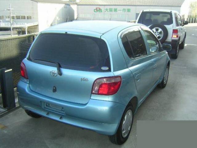 2001 Toyota Vitz