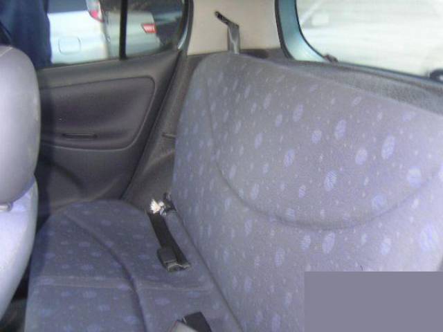 2001 Toyota Vitz