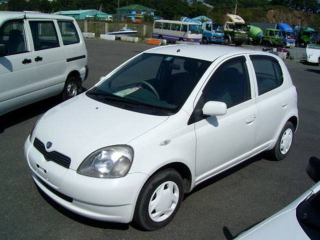 2001 Toyota Vitz