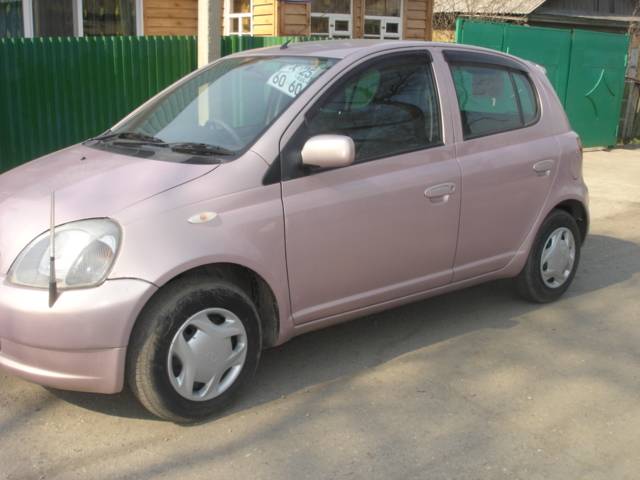 2001 Toyota Vitz