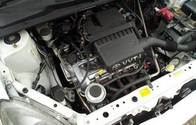 2001 Toyota Vitz