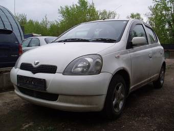 2001 Toyota Vitz