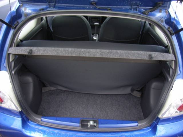 2001 Toyota Vitz