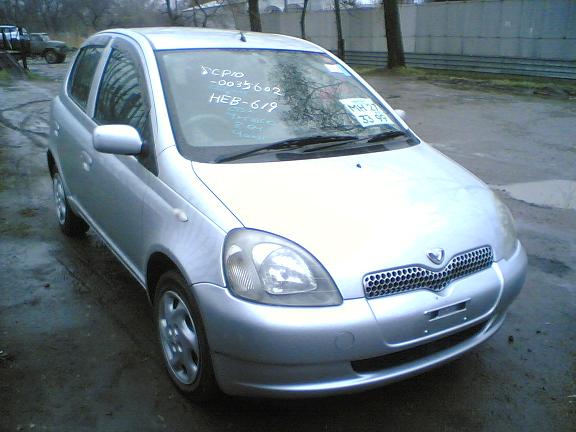 2001 Toyota Vitz
