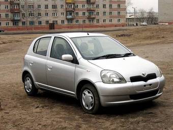 2001 Toyota Vitz