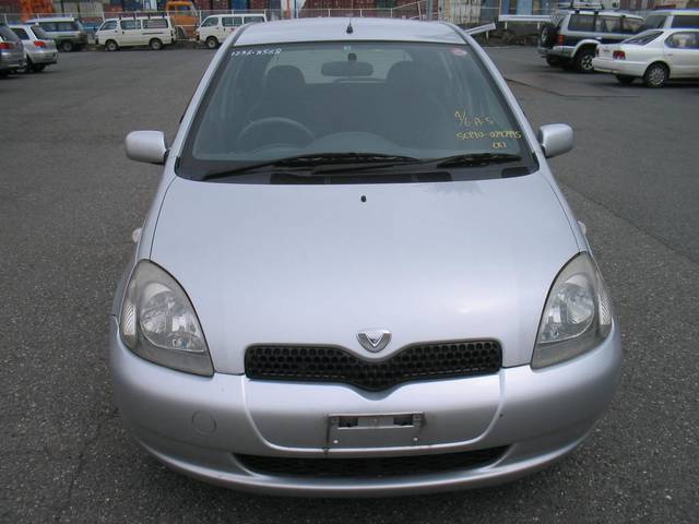 2001 Toyota Vitz