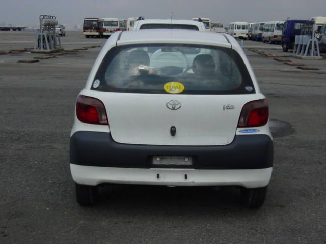 2001 Toyota Vitz