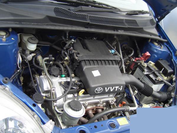 2001 Toyota Vitz