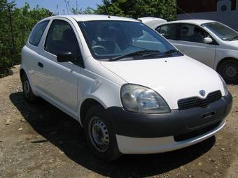 2001 Toyota Vitz