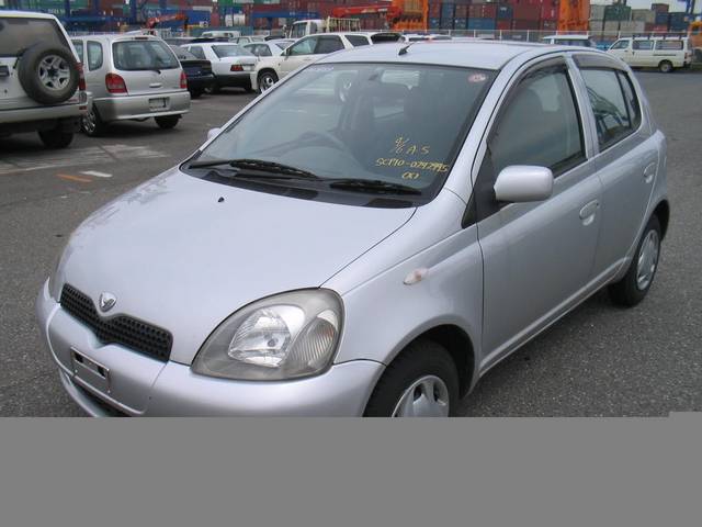 2001 Toyota Vitz