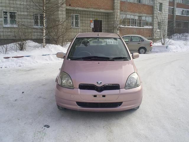 2001 Toyota Vitz