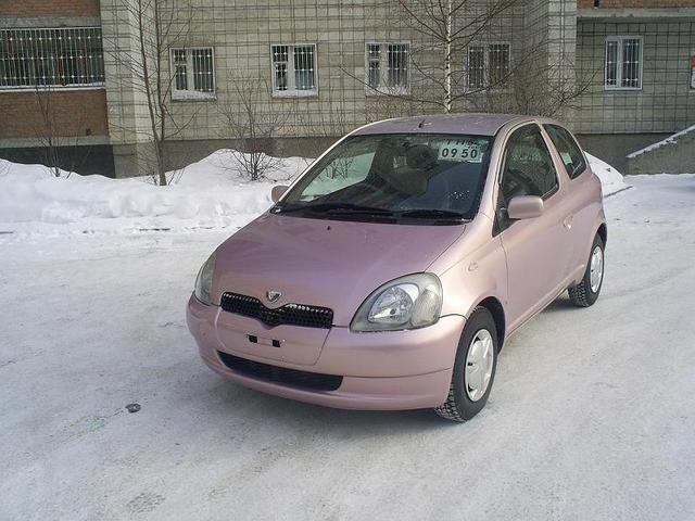 2001 Toyota Vitz