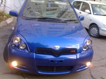 2001 Toyota Vitz