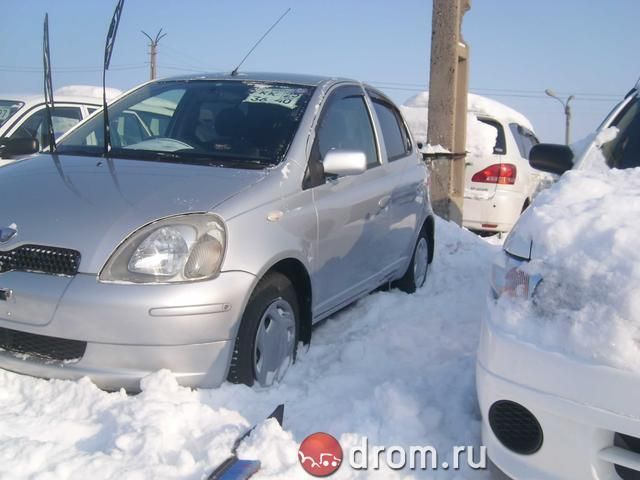 2001 Toyota Vitz