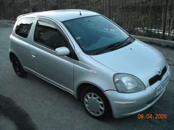 2001 Vitz