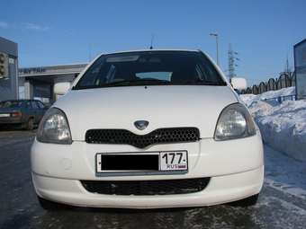 2001 Toyota Vitz