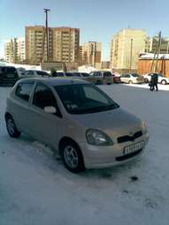 2001 Toyota Vitz