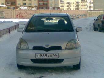 2001 Vitz