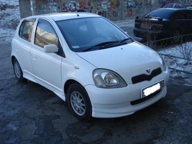 2001 Toyota Vitz