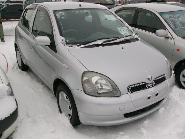 2001 Toyota Vitz