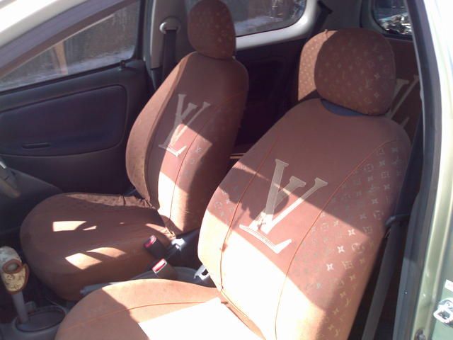 2001 Toyota Vitz