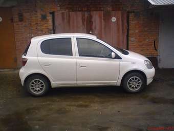 2001 Vitz