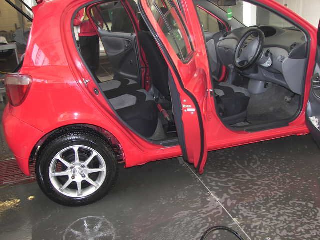 2001 Toyota Vitz