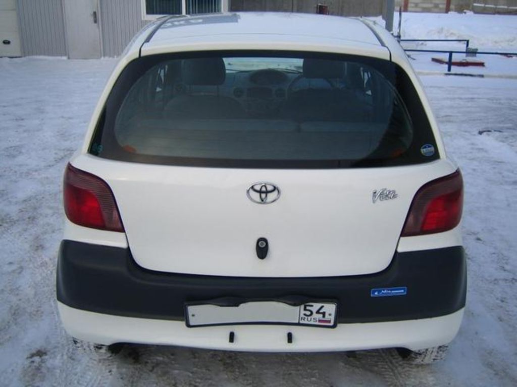 2001 Toyota Vitz