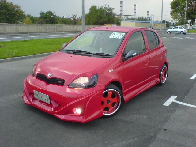 2001 Toyota Vitz