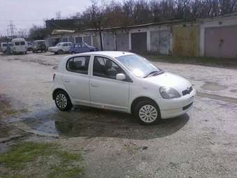 2001 Toyota Vitz