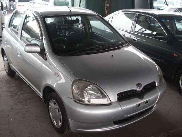 2001 Toyota Vitz