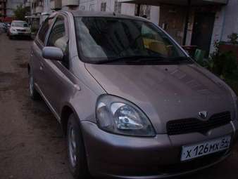 2001 Vitz