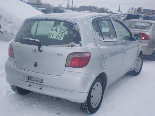 2001 Toyota Vitz
