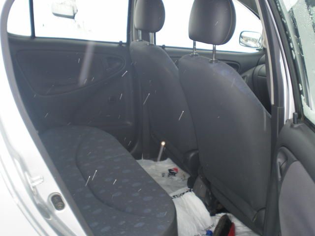 2001 Toyota Vitz