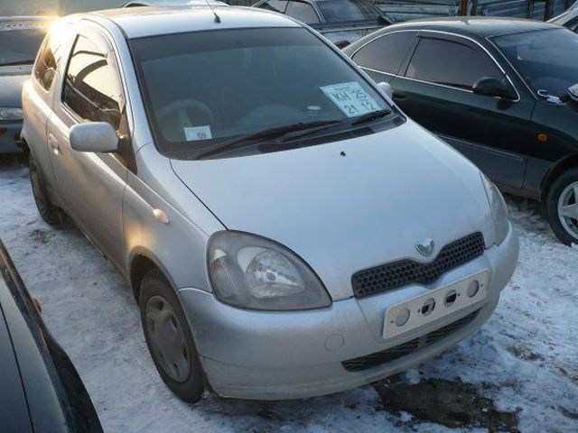 2001 Toyota Vitz