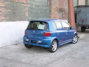 2001 Vitz