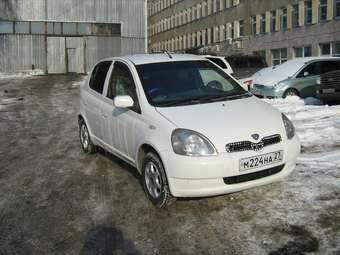 2001 Toyota Vitz