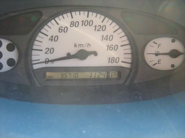 2001 Toyota Vitz