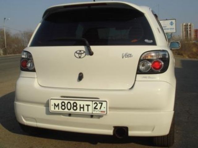 2001 Toyota Vitz