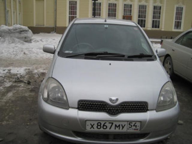 2001 Toyota Vitz