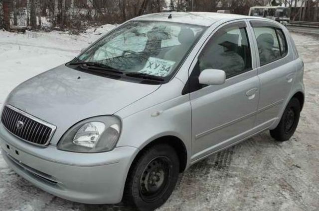 2001 Toyota Vitz