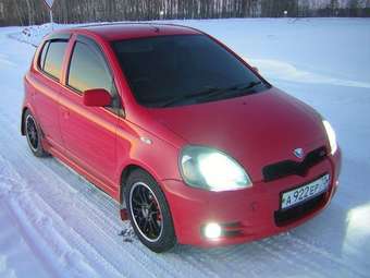 2001 Vitz