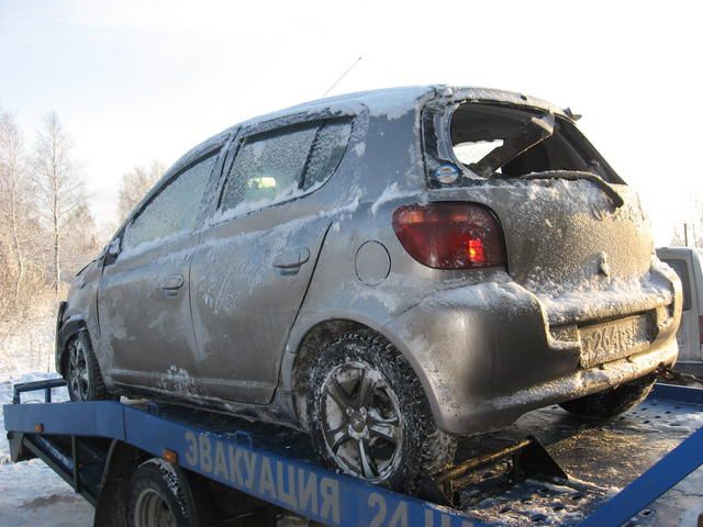 2001 Toyota Vitz