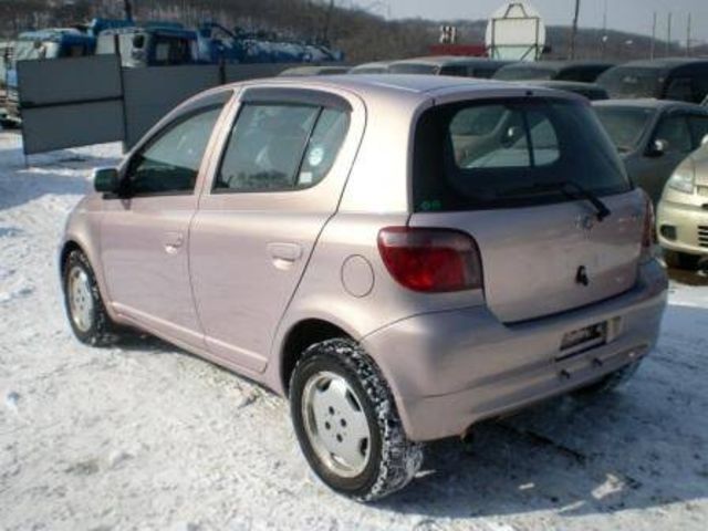 2001 Toyota Vitz