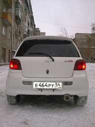 2001 Vitz