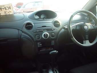 2001 Vitz