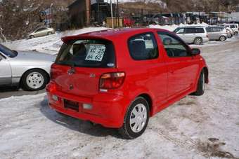 2001 Toyota Vitz